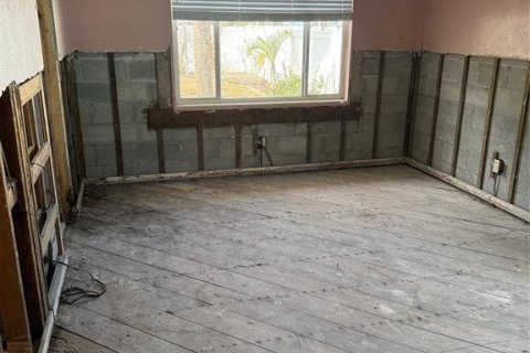 Купить виллу или дом в Клируотер, Флорида 8 комнат, 140м2, № 1552608 - фото 14