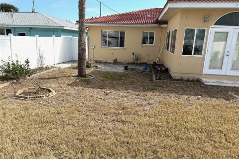 Купить виллу или дом в Клируотер, Флорида 8 комнат, 140м2, № 1552608 - фото 3