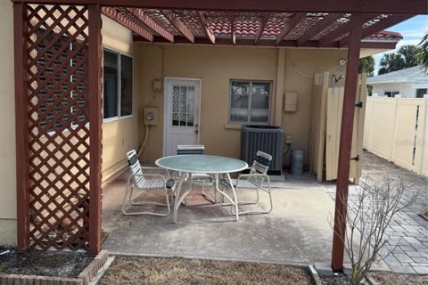 Купить виллу или дом в Клируотер, Флорида 8 комнат, 140м2, № 1552608 - фото 7