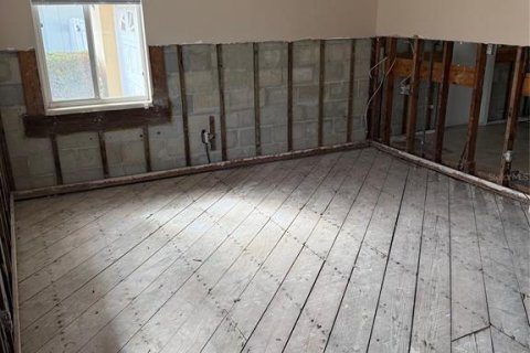 Купить виллу или дом в Клируотер, Флорида 8 комнат, 140м2, № 1552608 - фото 12