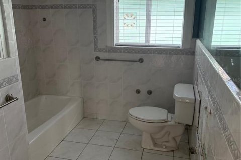 Купить виллу или дом в Клируотер, Флорида 8 комнат, 140м2, № 1552608 - фото 13