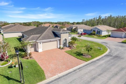 Villa ou maison à vendre à Kissimmee, Floride: 3 chambres, 187.94 m2 № 1666914 - photo 1