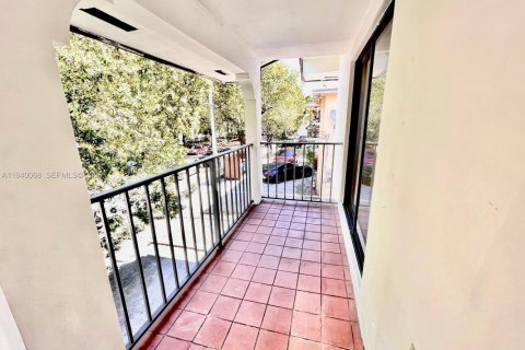 House in Miami, Florida 3 bedrooms, 111.48 sq.m. № 2000962 - photo 14