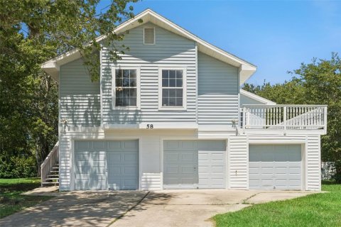 House in Palm Coast, Florida 4 bedrooms, 171.68 sq.m. № 2259343 - photo 2
