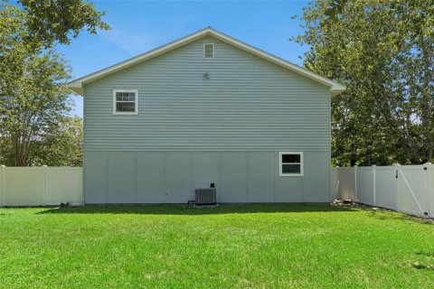 House in Palm Coast, Florida 4 bedrooms, 171.68 sq.m. № 2259343 - photo 21