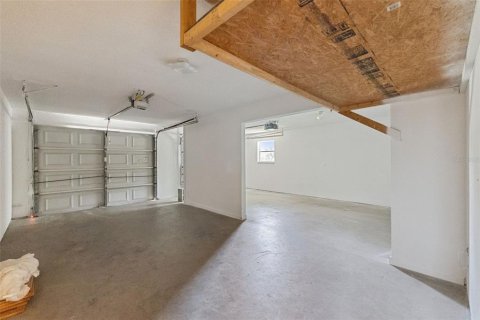 House in Palm Coast, Florida 4 bedrooms, 171.68 sq.m. № 2259343 - photo 19