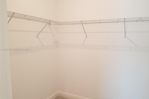 Снять в аренду виллу или дом в Дирфилд-Бич, Флорида 2 спальни, 147.71м2, № 1992734 - фото 18