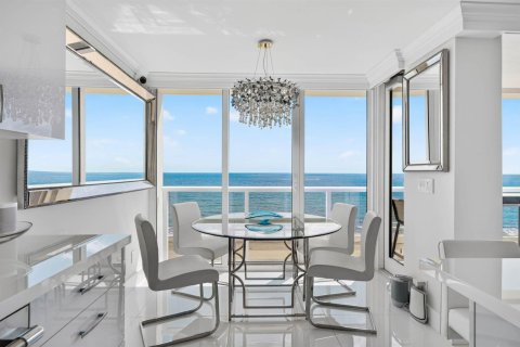 Condominio en venta en Boca Raton, Florida, 2 dormitorios, 132.2 m2 № 2395312 - foto 2
