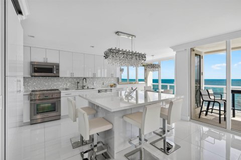 Condominio en venta en Boca Raton, Florida, 2 dormitorios, 132.2 m2 № 2395312 - foto 3