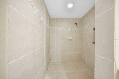 Condo in Tampa, Florida, 2 bedrooms № 2373436 - photo 14