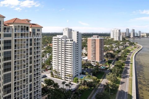 Condo in Tampa, Florida, 2 bedrooms № 2373436 - photo 27