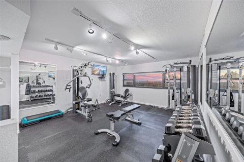 Condo in Tampa, Florida, 2 bedrooms № 2373436 - photo 28