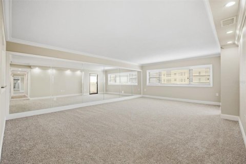 Condo in Tampa, Florida, 2 bedrooms № 2373436 - photo 5