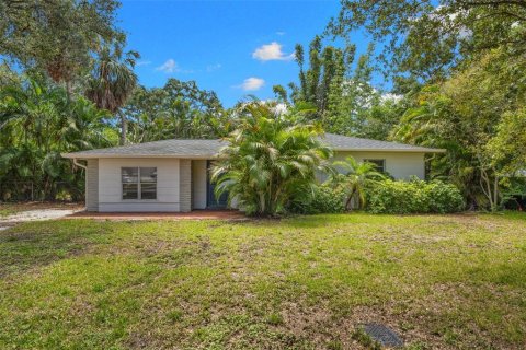 House in Tampa, Florida 2 bedrooms, 98.1 sq.m. № 2350023