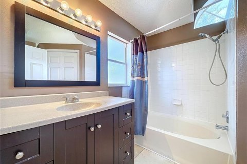 Villa ou maison à vendre à Valrico, Floride: 4 chambres, 125.51 m2 № 1801503 - photo 14