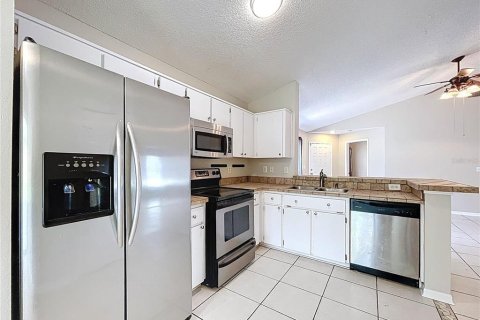 Villa ou maison à vendre à Valrico, Floride: 4 chambres, 125.51 m2 № 1801503 - photo 10