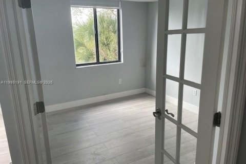 Condominio en venta en Miami, Florida, 3 dormitorios, 120.12 m2 № 2043996 - foto 5