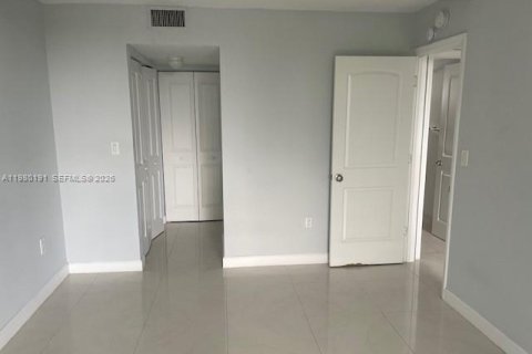 Condominio en venta en Miami, Florida, 3 dormitorios, 120.12 m2 № 2043996 - foto 14