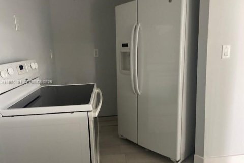 Condominio en venta en Miami, Florida, 3 dormitorios, 120.12 m2 № 2043996 - foto 7