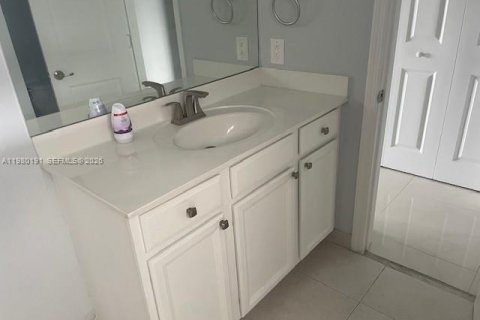 Condominio en venta en Miami, Florida, 3 dormitorios, 120.12 m2 № 2043996 - foto 16