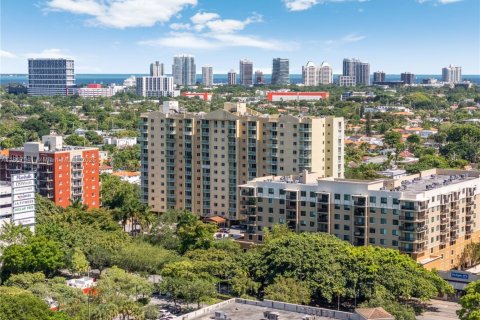 Condominio en venta en Miami, Florida, 2 dormitorios, 80.45 m2 № 1745659 - foto 25