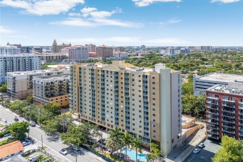 Condominio en venta en Miami, Florida, 2 dormitorios, 80.45 m2 № 1745659 - foto 21