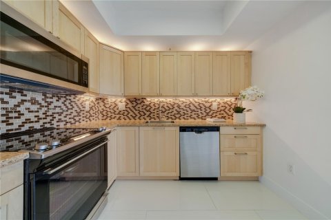 Condominio en venta en Miami, Florida, 2 dormitorios, 80.45 m2 № 1745659 - foto 6