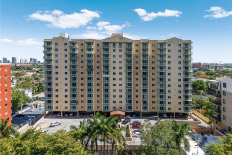 Condominio en venta en Miami, Florida, 2 dormitorios, 80.45 m2 № 1745659 - foto 28