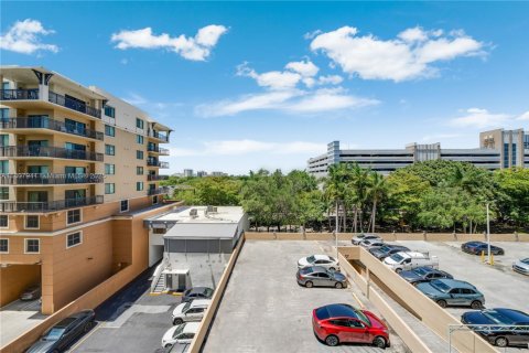 Condominio en venta en Miami, Florida, 2 dormitorios, 80.45 m2 № 1745659 - foto 13