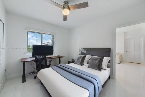 Condominio en venta en Miami, Florida, 2 dormitorios, 80.45 m2 № 1745659 - foto 19
