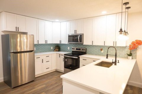 Villa ou maison à vendre à Tampa, Floride: 3 chambres, 114.46 m2 № 1846970 - photo 4