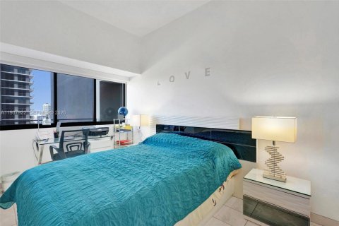 Купить кондоминиум в Майами, Флорида 2 спальни, 106.19м2, № 2088504 - фото 19