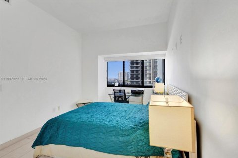 Купить кондоминиум в Майами, Флорида 2 спальни, 106.19м2, № 2088504 - фото 18