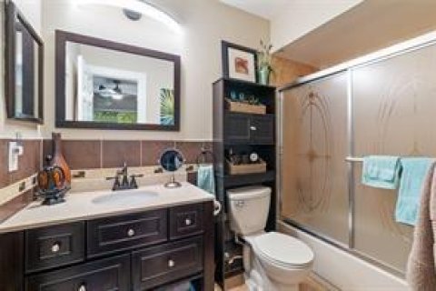 Condominio en venta en Lauderdale Lakes, Florida, 2 dormitorios, 87.7 m2 № 2249268 - foto 7