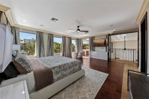 Casa en venta en Fort Lauderdale, Florida, 7 dormitorios, 416.57 m2 № 2242312 - foto 19