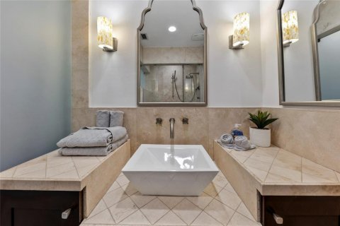 Casa en venta en Fort Lauderdale, Florida, 7 dormitorios, 416.57 m2 № 2242312 - foto 28
