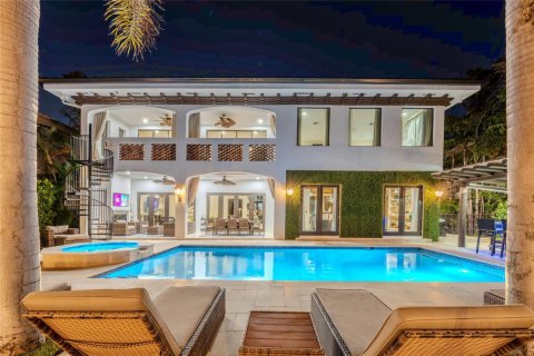 Casa en venta en Fort Lauderdale, Florida, 7 dormitorios, 416.57 m2 № 2242312 - foto 9
