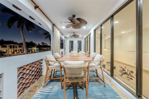 Casa en venta en Fort Lauderdale, Florida, 7 dormitorios, 416.57 m2 № 2242312 - foto 22