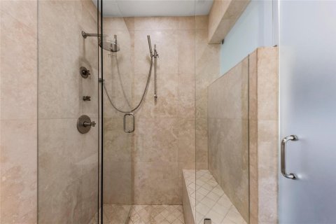 Casa en venta en Fort Lauderdale, Florida, 7 dormitorios, 416.57 m2 № 2242312 - foto 27