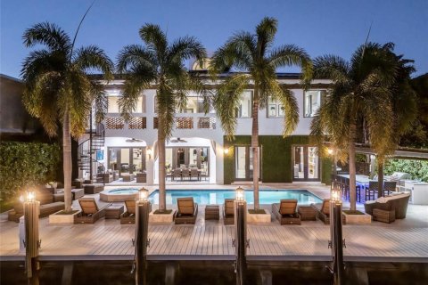 Casa en venta en Fort Lauderdale, Florida, 7 dormitorios, 416.57 m2 № 2242312 - foto 3