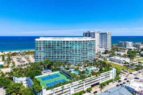 Condo in Pompano Beach, Florida, 2 bedrooms  № 2173394 - photo 29