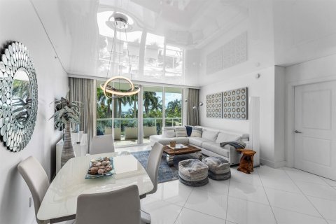 Condo in Pompano Beach, Florida, 2 bedrooms  № 2173394 - photo 8