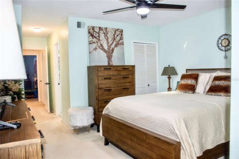 Townhouse in Fern Park, Florida 4 bedrooms, 184.13 sq.m. № 2204941 - photo 25