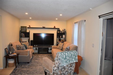 Townhouse in Fern Park, Florida 4 bedrooms, 184.13 sq.m. № 2204941 - photo 8