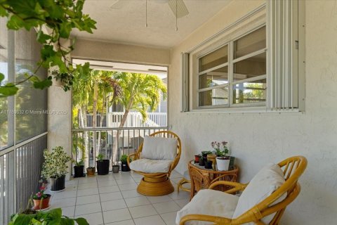 House in Big Pine Key, Florida 3 bedrooms, 124.86 sq.m. № 1867677 - photo 29