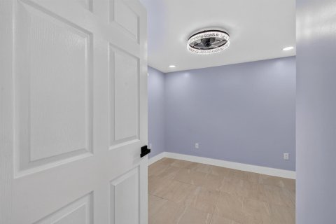 Villa ou maison à louer à West Palm Beach, Floride: 3 chambres, 92.9 m2 № 2423022 - photo 29
