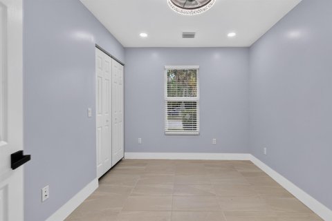 Villa ou maison à louer à West Palm Beach, Floride: 3 chambres, 92.9 m2 № 2423022 - photo 14
