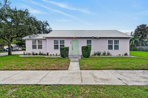 Villa ou maison à West Palm Beach, Floride 3 chambres, 92.9 m2 № 2423022