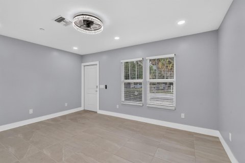 Villa ou maison à louer à West Palm Beach, Floride: 3 chambres, 92.9 m2 № 2423022 - photo 23