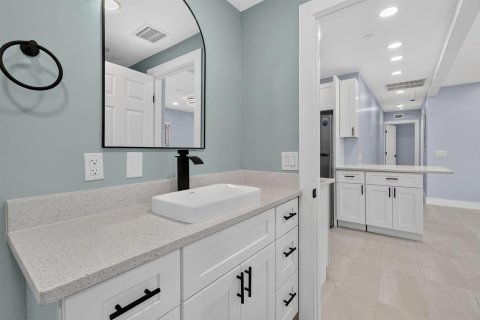 Villa ou maison à louer à West Palm Beach, Floride: 3 chambres, 92.9 m2 № 2423022 - photo 8